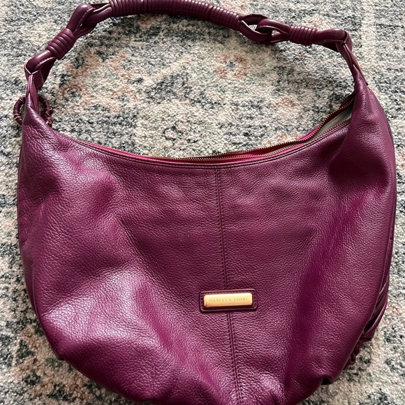 Isabella Fiore Purple hobo bag - Picture 2 of 5